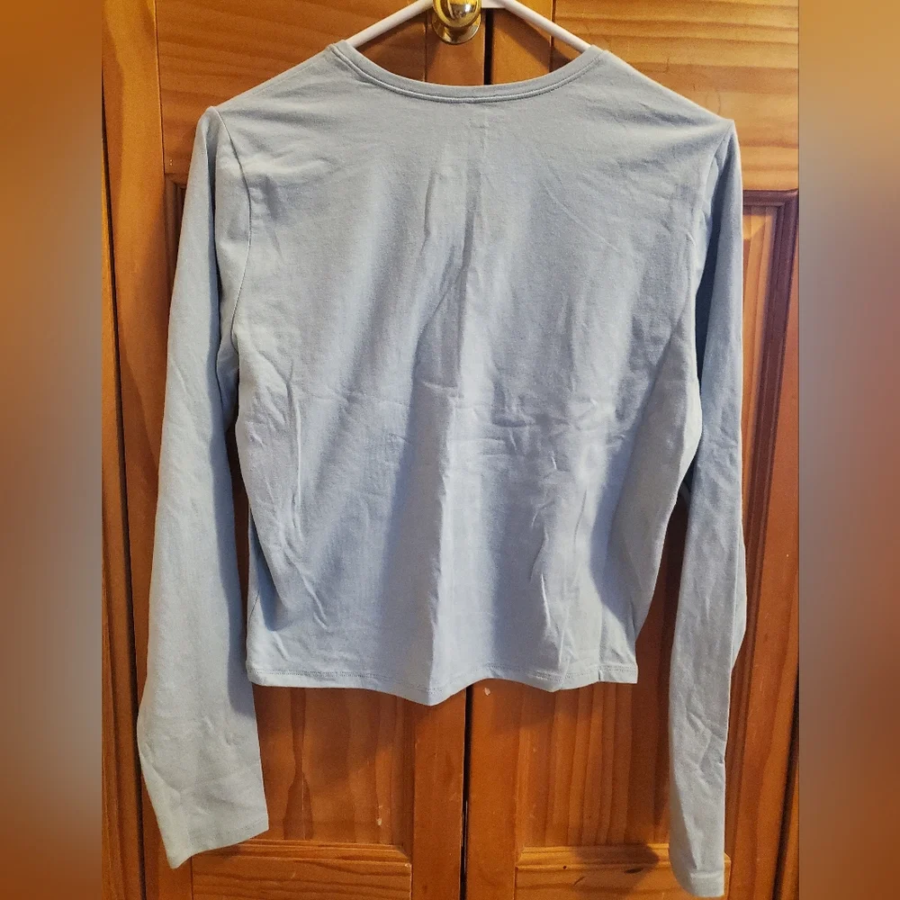 🆕️ NWOT Hollister Light Blue Long Sleeve Tee